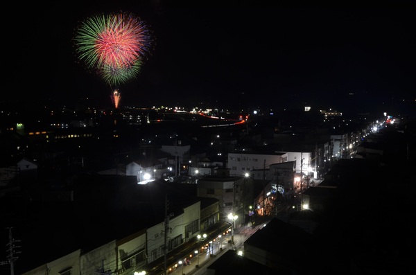 第67回伊那まつり花火の様子