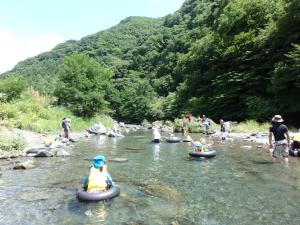 川遊びの画像