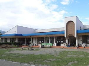 竜南保育園園舎