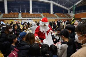 クリスマスプレゼント会の様子2