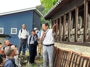 建福寺熊谷氏の説明の様子