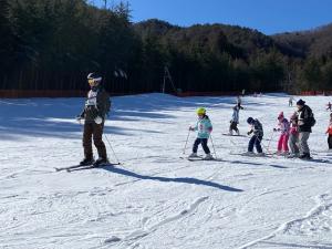 親子で参加する様子