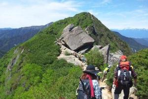 登山を楽しむ