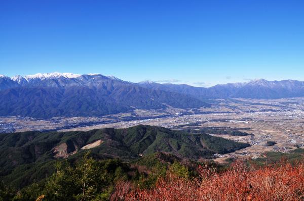 高烏谷山頂から伊那方面(写真)